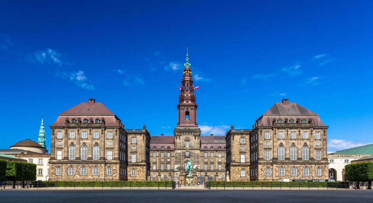 Lovely 3Br Manor Apartment 5 Min From Tivoli Gardens Copenaghen Esterno foto