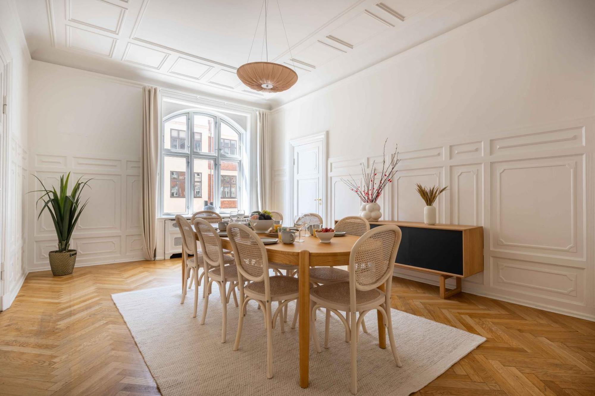 Lovely 3Br Manor Apartment 5 Min From Tivoli Gardens Copenaghen Esterno foto