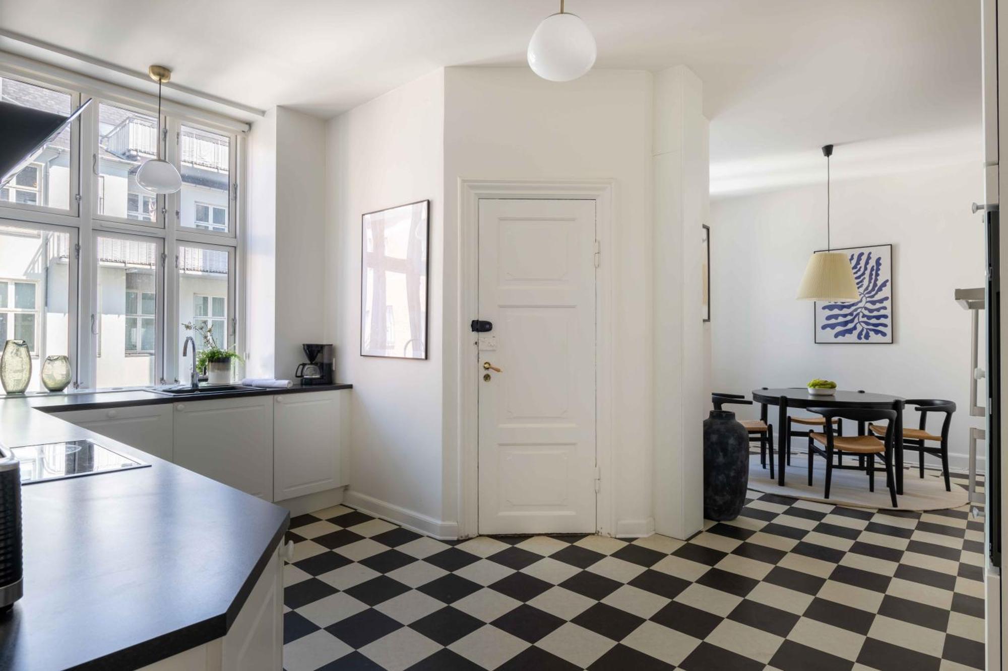 Lovely 3Br Manor Apartment 5 Min From Tivoli Gardens Copenaghen Esterno foto